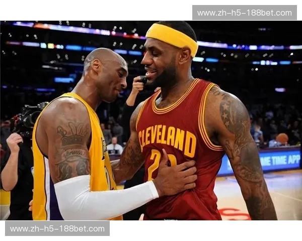 王者对决：詹姆斯与魔术师，谁是历史最佳控球前锋？